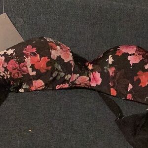 Torrid colorfully bra